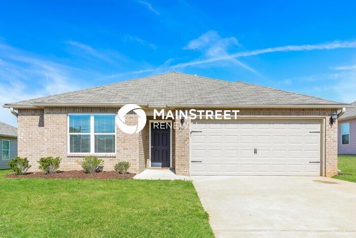 490 Woodland Crst Rd in Pell City, AL - Foto de edificio