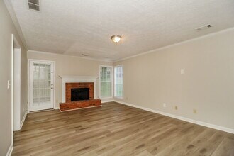 435 Standing Rock Dr in Atlanta, GA - Building Photo - Building Photo