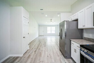 1742 Magnolia St in Bartow, FL - Foto de edificio - Building Photo