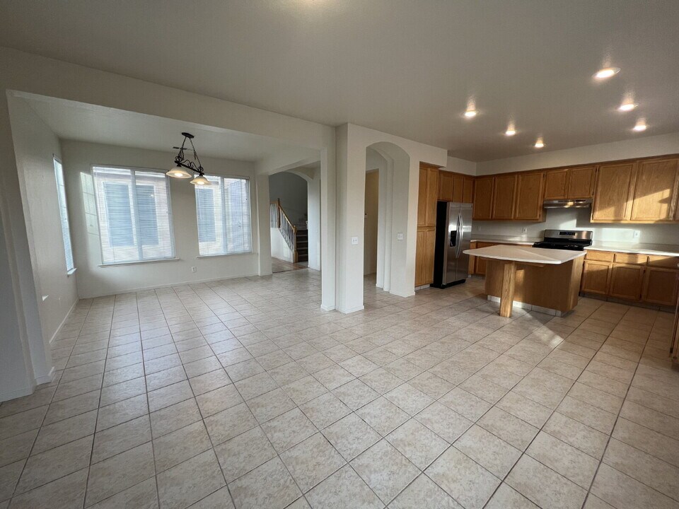 1732 Presidio Ct in Merced, CA - Building Photo