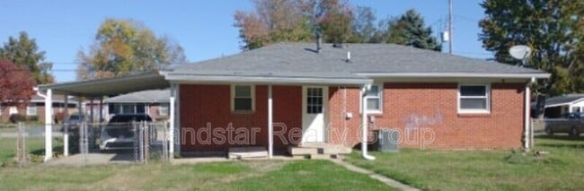 property at 5612 Walnut Way