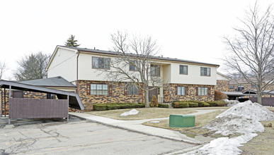 Wildbrook Condominiums in Southfield, MI - Foto de edificio - Building Photo