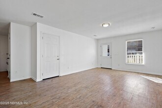 8431 India Ave in Jacksonville, FL - Building Photo - Building Photo