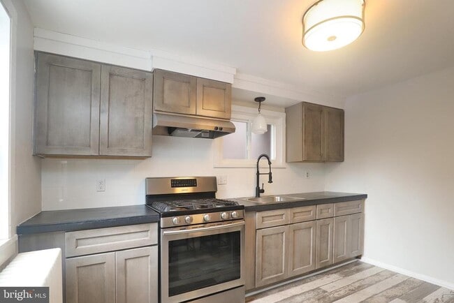 property at 17 N Franklin St