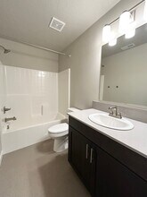 4055 E Blueberry St in Meridian, ID - Building Photo - Building Photo