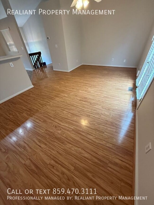 402 Platt Dr in Nicholasville, KY - Building Photo - Building Photo