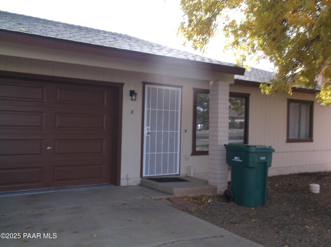 3055 N Corrine Dr in Prescott Valley, AZ - Building Photo - Building Photo