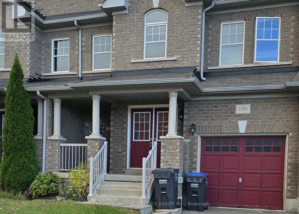 106 Bonnie Braes Dr in Brampton, ON - Building Photo