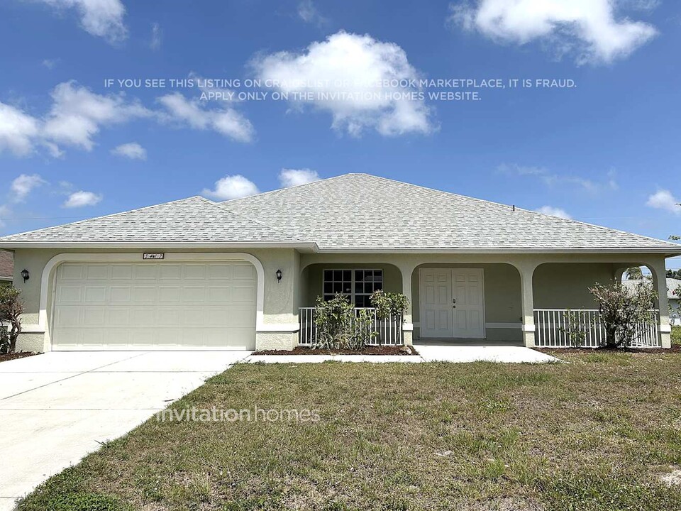 3417 SW 1st Pl in Cape Coral, FL - Building Photo