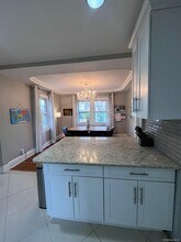 14 Redbrook Rd in Great Neck, NY - Building Photo - Building Photo