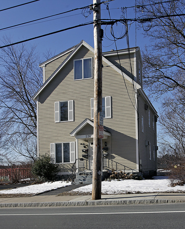 236 Franklin St in Framingham, MA - Building Photo - Building Photo