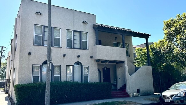 property at 2520 Cedar Ave