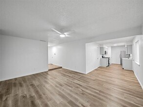 3633 Edgewood Dr in Garland, TX - Building Photo - Building Photo