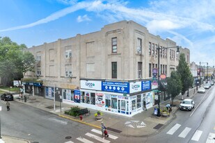 2414-2424 W Devon Ave in Chicago, IL - Building Photo