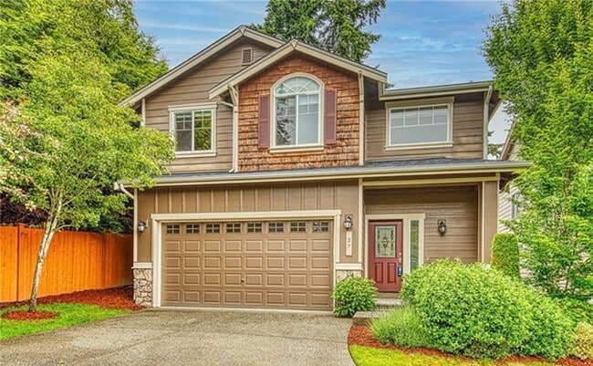 property at 27 161st Pl SE
