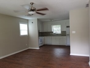 148 Giles Dr in Goose Creek, SC - Building Photo - Building Photo