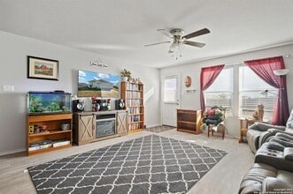 360 Agave Cir in Jourdanton, TX - Building Photo - Building Photo