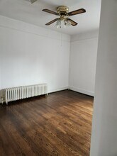 547 Violet Ave, Unit #1 in Hyde Park, NY - Building Photo - Building Photo