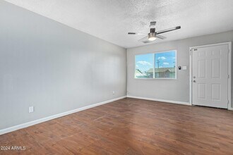 6134 W Mulberry Dr in Phoenix, AZ - Building Photo - Building Photo