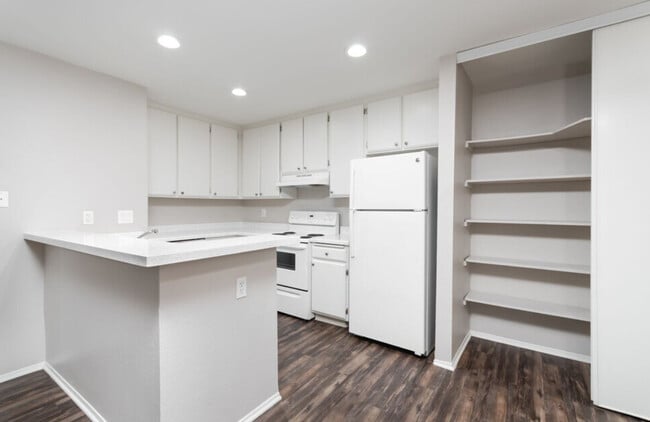 Lake View Park Apartments