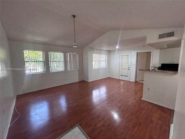 10581 SW 155th Pl in Miami, FL - Building Photo - Building Photo