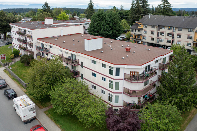 St. George Manor in Nanaimo, BC - Building Photo - Building Photo