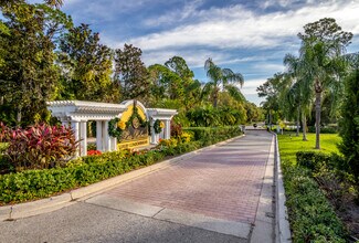 Las Palmas Sarasota in Sarasota, FL - Foto de edificio - Building Photo
