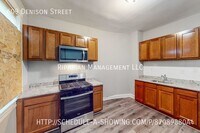 609 Denison St photo'