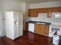 704 Washington Ave, Unit B photo'
