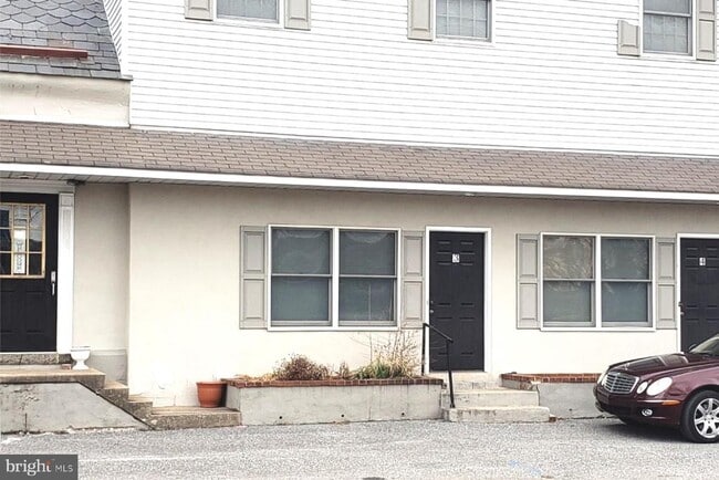 property at 121 S 3rd St