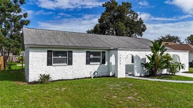 1034 Falcon St in Deltona, FL - Building Photo - Building Photo