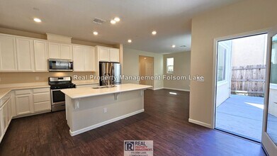4264 Emerald Gate Ln in Folsom, CA - Building Photo - Building Photo