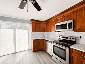 120 S Price St in Lake Worth Beach, FL - Foto de edificio - Building Photo