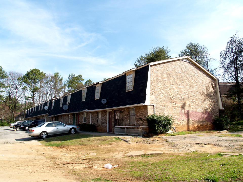 Sutton Village Apartments in Clarkston, GA - Building Photo