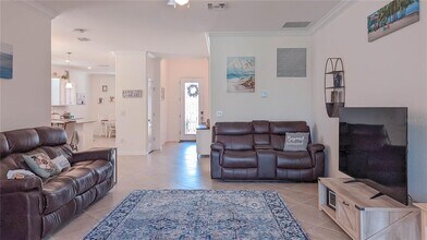 9904 Hilltop Dr in Venice, FL - Building Photo - Building Photo