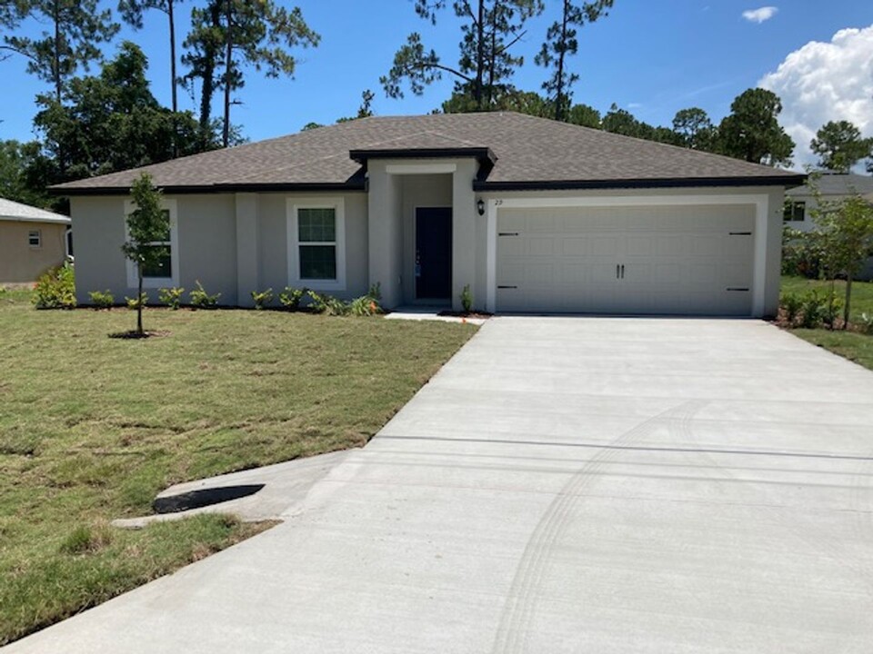 29 Ryecrest Ln in Palm Coast, FL - Building Photo