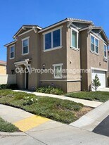 17169 Gray Pine Pl in San Bernardino, CA - Building Photo