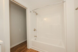 9 Granite Ave in Concord, NH - Building Photo - Building Photo