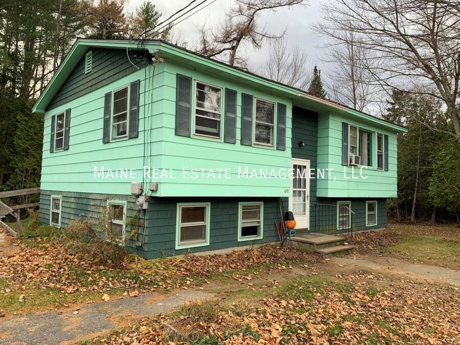 691 Main Rd in Eddington, ME - Building Photo