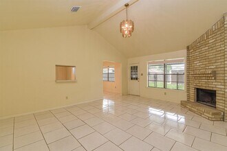 3803 Lochmire Ln in Houston, TX - Building Photo - Building Photo