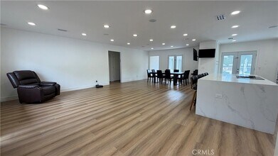 5855 Shirley Ave in Los Angeles, CA - Building Photo - Building Photo
