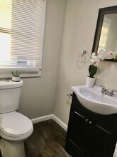 1001 W 4th Ave in Gastonia, NC - Building Photo - Building Photo