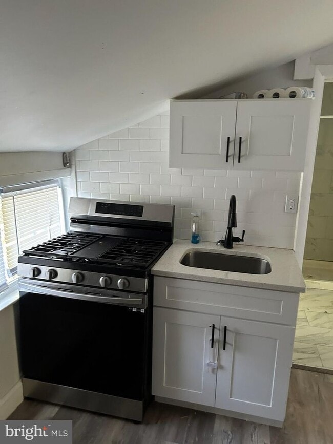 property at 253 Harding Ave