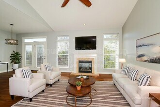 730 Sunset Ln in O'Fallon, MO - Building Photo - Building Photo