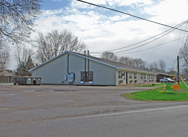 800 Hunter Rd in Enon, OH - Building Photo - Building Photo