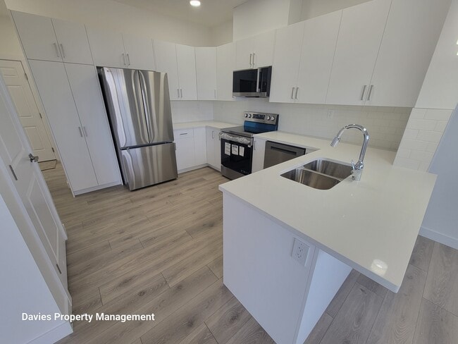 property at 7110 Keswick Dr SW