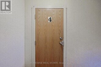 366 Mary St N in Oshawa, ON - Building Photo - Building Photo