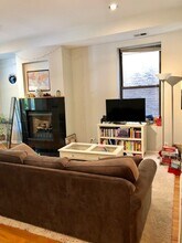 1931 N Hoyne Ave in Chicago, IL - Building Photo - Building Photo