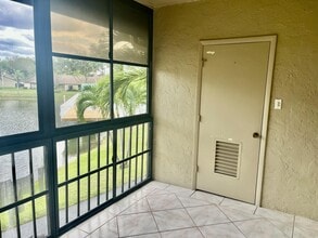 536 Shady Pine Way in Greenacres, FL - Building Photo - Building Photo