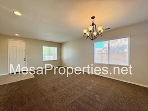 11845 Elliot Way in Victorville, CA - Building Photo - Building Photo